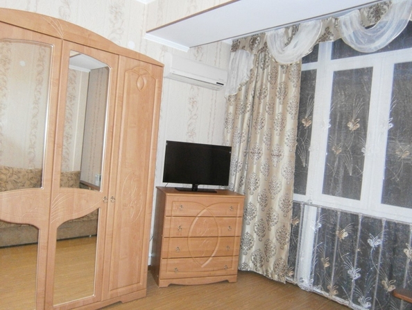 
   Продам 1-комнатную квартира, 34 м², Шевченко ул, 198

. Фото 3.