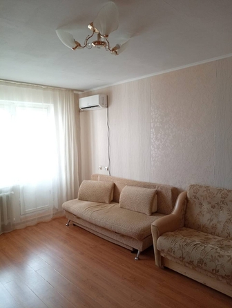 
   Продам 1-комнатную, 37 м², Леселидзе ул, д 21А

. Фото 2.