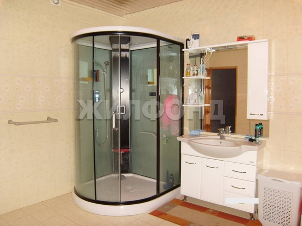 
   Продам дом, 250 м², Сочи

. Фото 12.