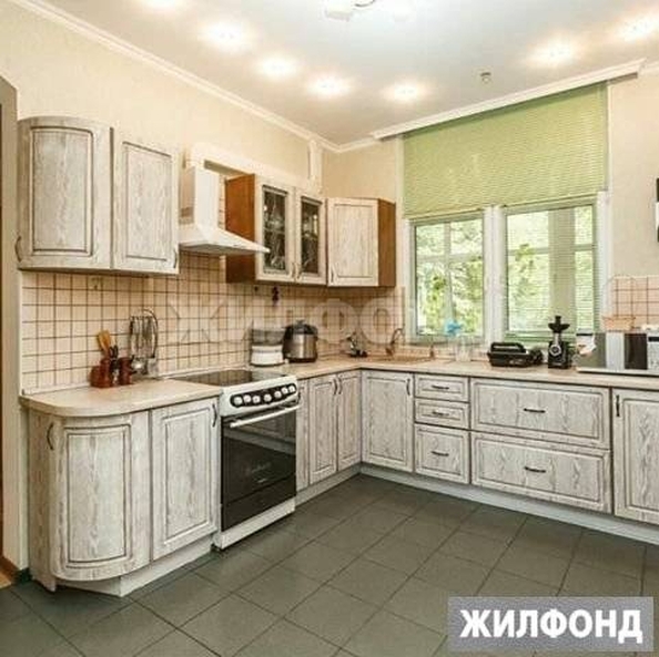 
   Продам дом, 190 м², Сочи

. Фото 3.