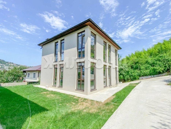
   Продам дом, 200 м², Сочи

. Фото 1.