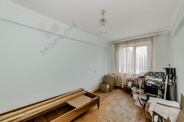 
   Продам 3-комнатную, 59.8 м², Атарбекова ул, 44

. Фото 5.