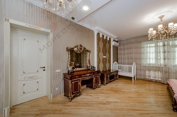 
   Продам 5-комнатную, 188.2 м², Дзержинского ул, 93/1

. Фото 11.