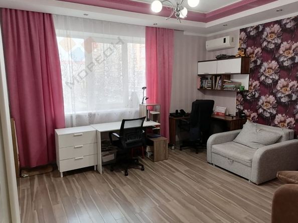 
   Продам 2-комнатную, 64.3 м², Казбекская ул, 9

. Фото 6.