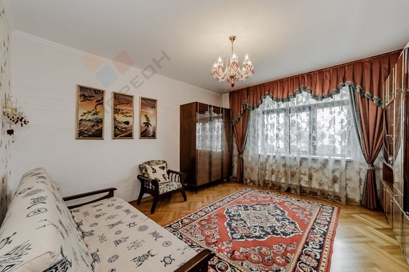 
   Продам дом, 370 м², Краснодар

. Фото 30.