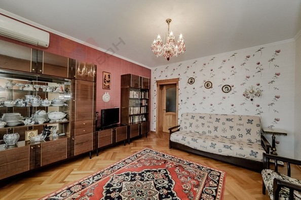 
   Продам дом, 370 м², Краснодар

. Фото 35.