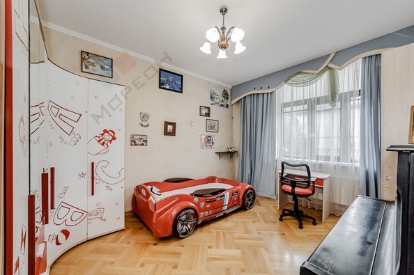 
   Продам дом, 370 м², Краснодар

. Фото 37.