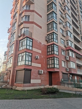 
   Продам 2-комнатную, 71.33 м², Достоевского ул, 84/1

. Фото 17.