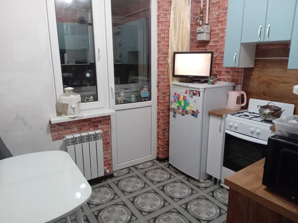 
   Продам 1-комнатную, 31 м², Парковая ул, 64Ак3

. Фото 2.