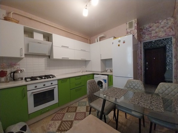 
   Продам 1-комнатную, 39 м², Парковая ул, 60к2

. Фото 1.