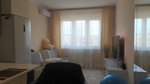 
   Продам 1-комнатную, 42 м², Геленджикский пр-кт, д 4В

. Фото 2.