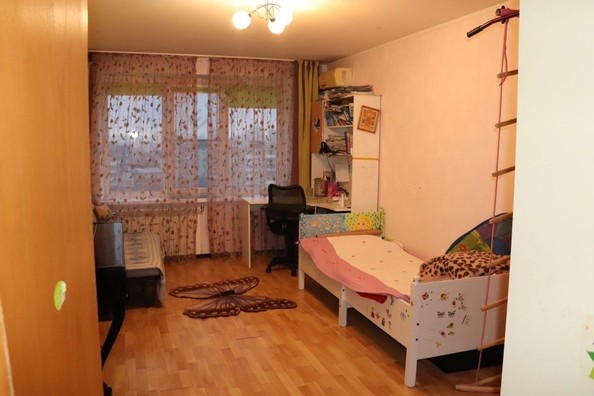 
   Продам 3-комнатную, 98 м², Тургенева ул, 199/2

. Фото 2.