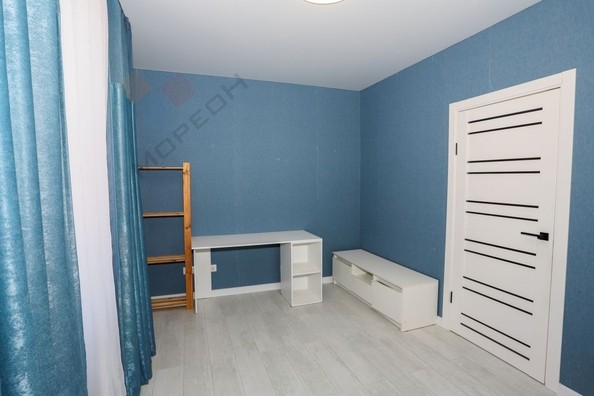 
   Продам 2-комнатную, 54.3 м², Снесарева ул, 10/1

. Фото 1.