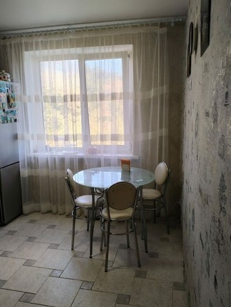 
   Продам 3-комнатную, 62 м², Океанология тер, д 19

. Фото 1.