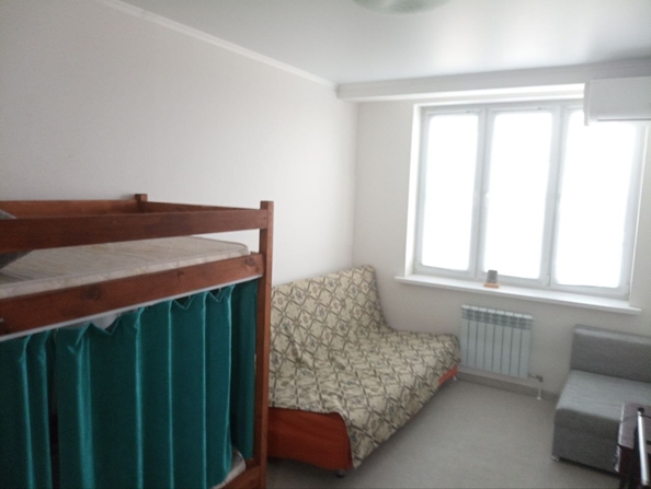 
   Продам 1-комнатную, 32 м², Ленина ул, 180Ак14

. Фото 2.