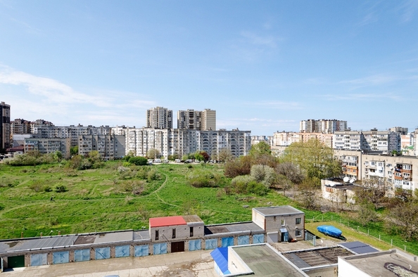 
   Продам 1-комнатную, 42 м², Владимирская ул, 142

. Фото 7.