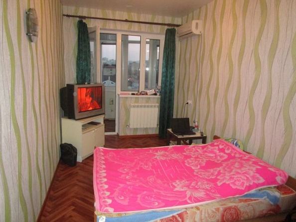 
   Продам 1-комнатную, 38 м², Кати Соловьяновой ул, 155

. Фото 12.