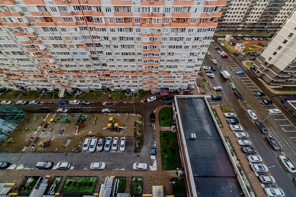 
   Продам 2-комнатную, 60 м², Евгении Жигуленко ул, 9

. Фото 26.