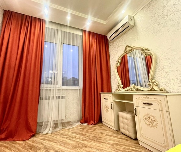 
   Продам 2-комнатный апартамент, 65 м², Краснодарская ул, 66В

. Фото 18.