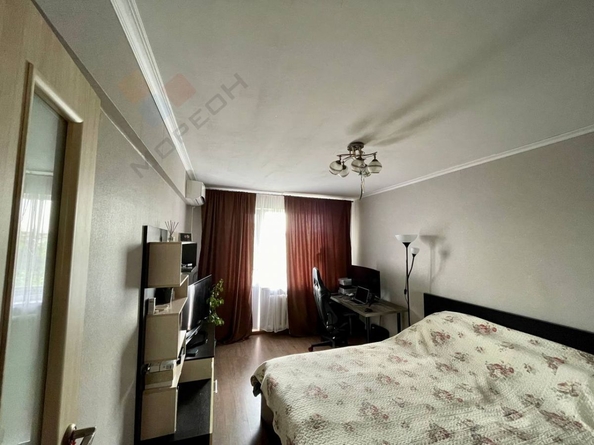 
   Продам 2-комнатную, 48.3 м², Атарбекова ул, 22

. Фото 2.