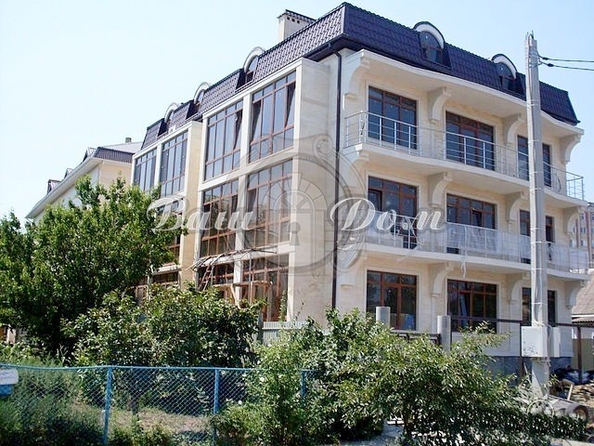 
  Продается 3-комн. квартира 210 м². Фото 1.