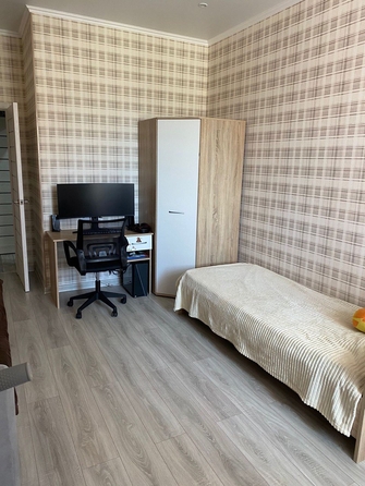 
   Продам 2-комнатную, 74 м², Геленджикский пр-кт, д 4

. Фото 2.