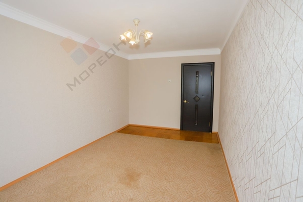 
   Продам 2-комнатную, 43.5 м², Дзержинского ул, 99

. Фото 9.