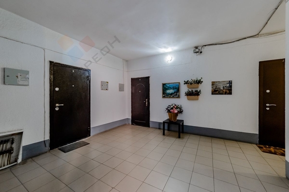
   Продам 1-комнатную, 34 м², Сергея Есенина ул, 108/6 Б

. Фото 23.