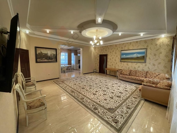 
   Продам дом, 322 м², Краснодар

. Фото 1.