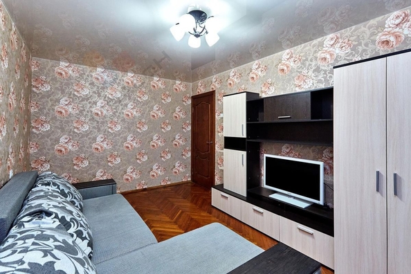 
   Продам 3-комнатную, 65 м², Бабушкина ул, 281/1

. Фото 7.