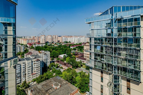 
   Продам 2-комнатную, 70 м², Совхозная ул, 1/к3

. Фото 1.