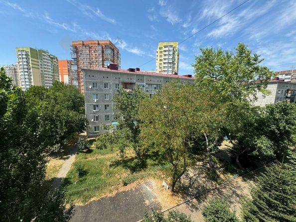 
   Продам 3-комнатную, 62.9 м², Калинина ул, 13к55

. Фото 12.