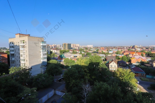 
   Продам 3-комнатную, 56.3 м², Севастопольская ул, 9

. Фото 6.