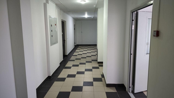 
   Продам 1-комнатную, 38 м², Ленина ул, 233

. Фото 10.