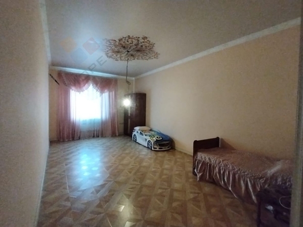 
   Продам дом, 353.1 м², Краснодар

. Фото 6.