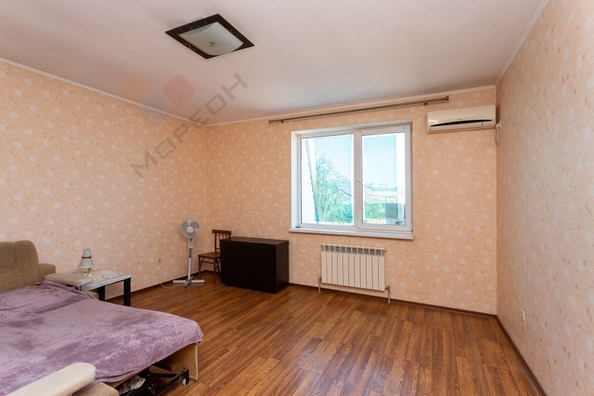 
   Продам 3-комнатную, 92.8 м², Хаджинова М.И. ул, 9

. Фото 3.