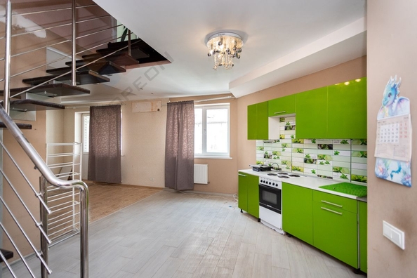 
   Продам 3-комнатную, 84.2 м², Ангарская ул, 29/1

. Фото 2.