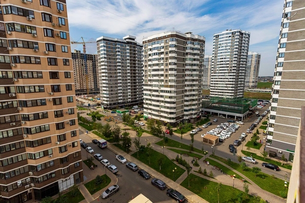 
   Продам 1-комнатную, 37.5 м², Адмирала Серебрякова ул, 3к3

. Фото 15.