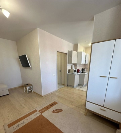 
   Продам 1-комнатную, 37 м², Толстого ул, 130к2

. Фото 3.