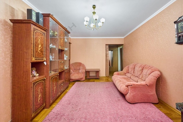 
   Продам 4-комнатную, 75.1 м², Платановый б-р, 9

. Фото 2.