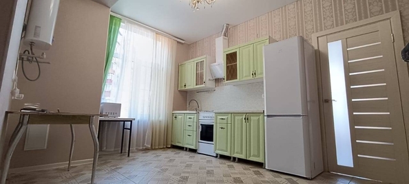 
   Продам 3-комнатную, 98 м², Вишневая ул, 18/4

. Фото 3.