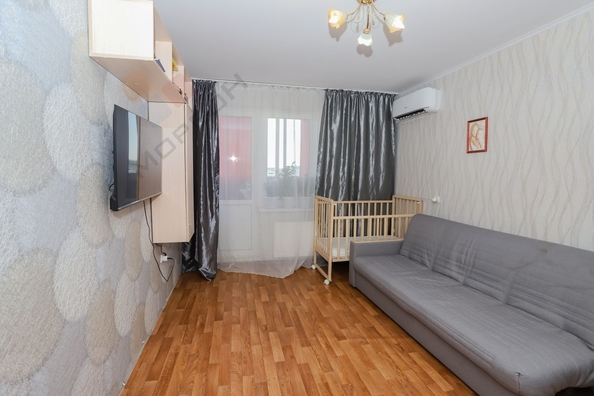 
   Продам 3-комнатную, 54.8 м², Черкасская ул, 135

. Фото 2.