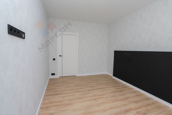 
   Продам 1-комнатную, 35 м², Героя Ростовского ул, 8к3

. Фото 10.