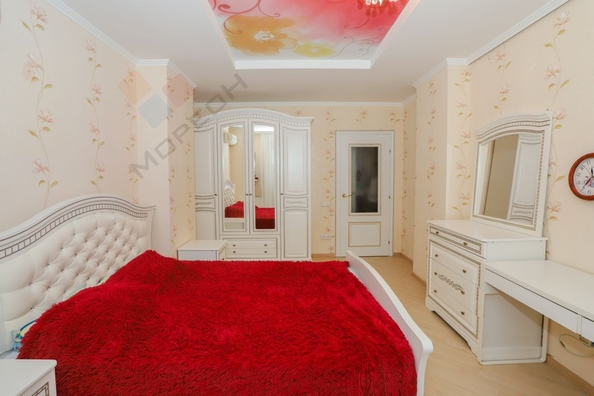 
   Продам 4-комнатную, 150.5 м², Гаражная ул, 67

. Фото 20.