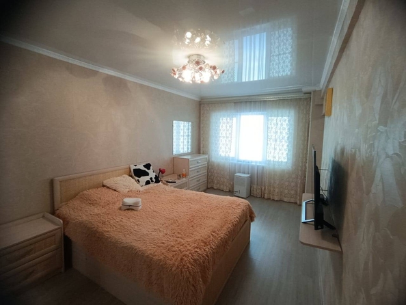 
   Продам 4-комнатную, 125 м², Череповецкая ул, 18

. Фото 17.