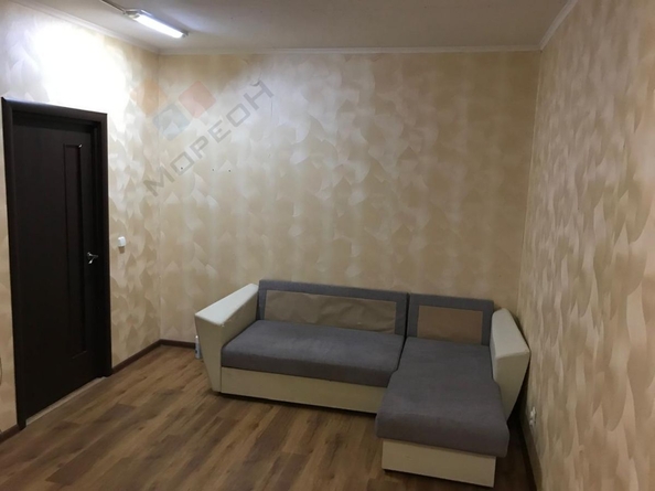 
   Продам 3-комнатную, 80.1 м², Марины Цветаевой ул, 13

. Фото 8.