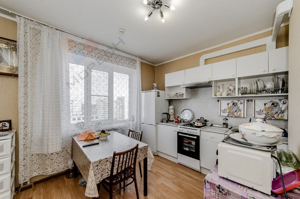 
   Продам 2-комнатную, 53.3 м², Академика Лукьяненко П.П. ул, 8

. Фото 1.