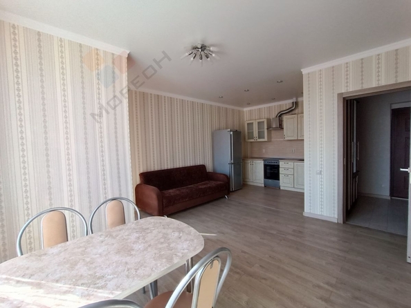 
   Продам 1-комнатную, 39.6 м², Венецианская ул, 8

. Фото 2.