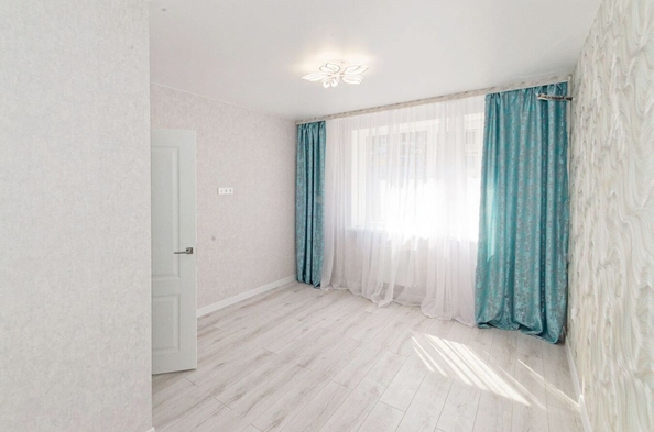 
   Продам 1-комнатную, 39 м², Владимирская ул, 144

. Фото 1.