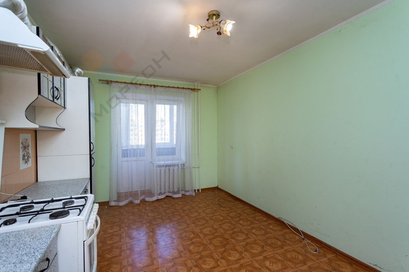 
   Продам 2-комнатную, 57 м², Сормовская ул, 193/1

. Фото 3.